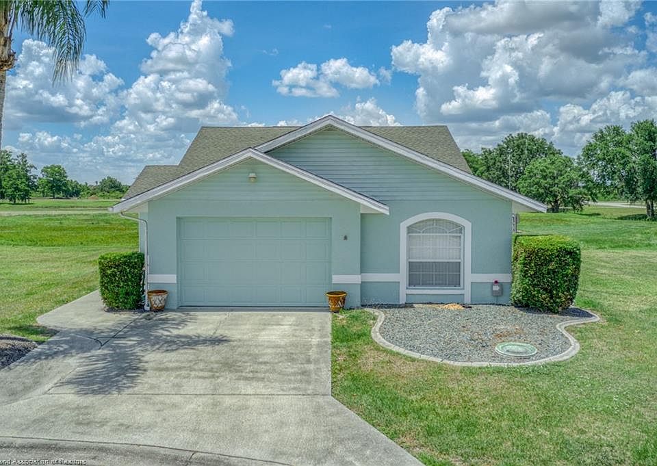 1st image of 6178 Oak Leaf Cir