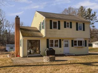 47 Beachview Rd, Lunenburg, MA 01462