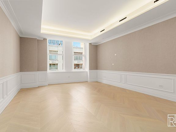 3rd image of 108 Leonard St #8L