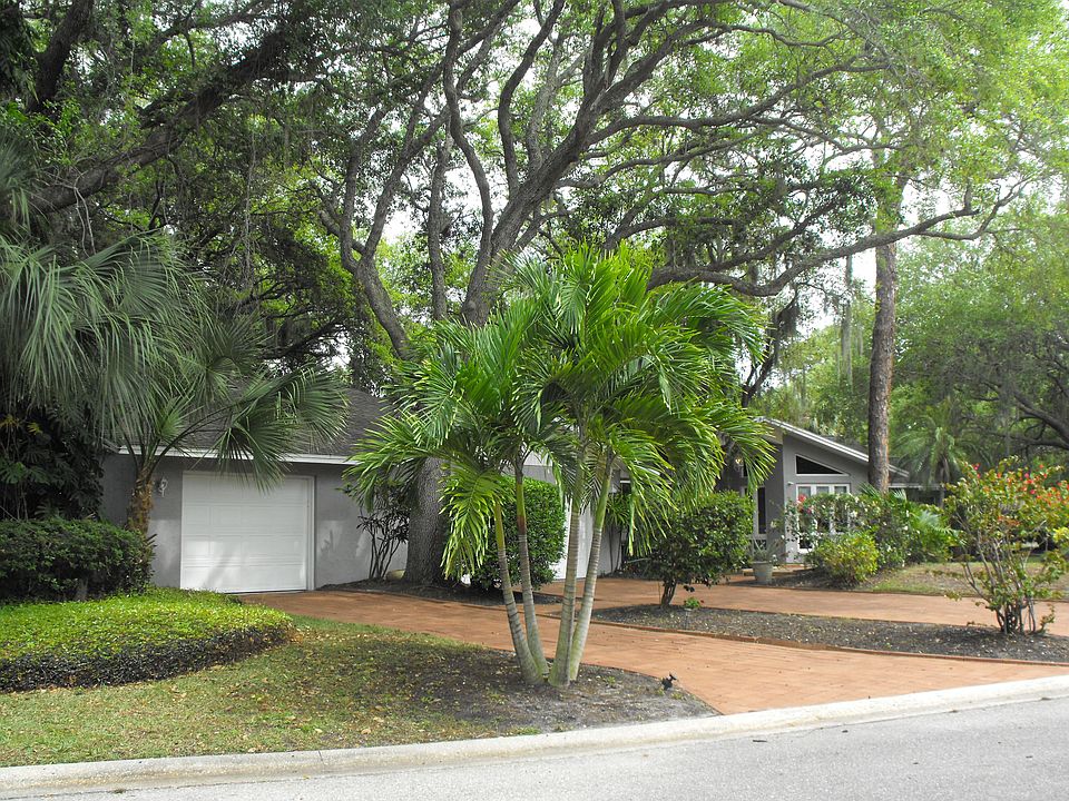 1st image of 4114 Pinar Dr Bradenton #F