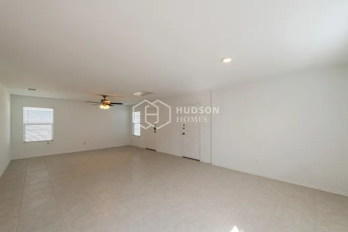 2983 Wallace Wells Ct — Photo 3