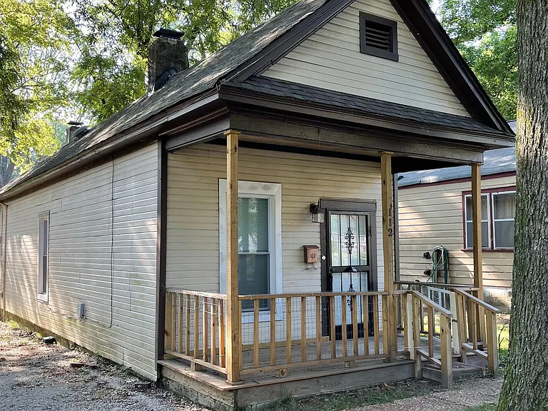 112 N Rembert St — Photo 1