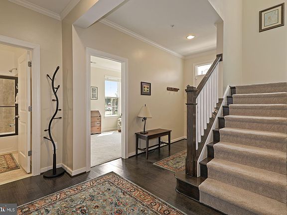 4th image of 710 Crown Park Ave
