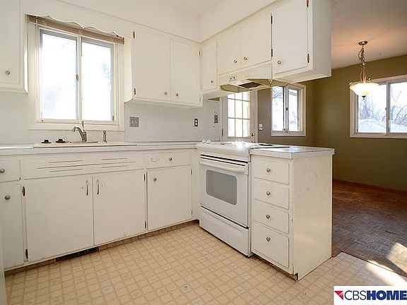 5th image of 1415 Englewood Dr