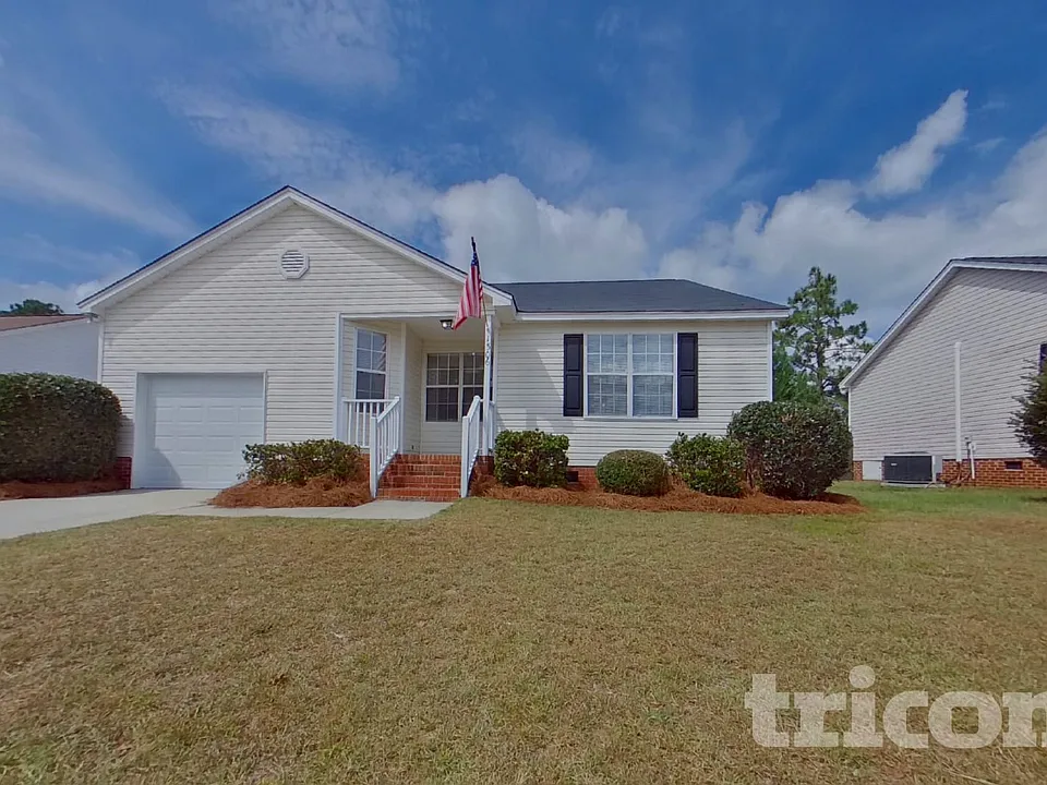 1306 May Oak Cir