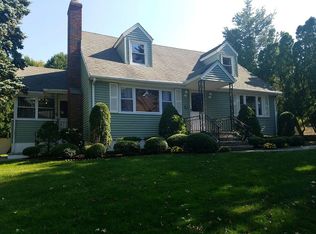 75 Veranda Ave, North Caldwell, NJ 07006