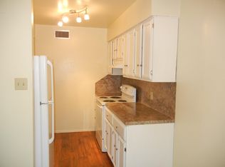 705 S Jackson St APT 24, Brenham, TX 77833