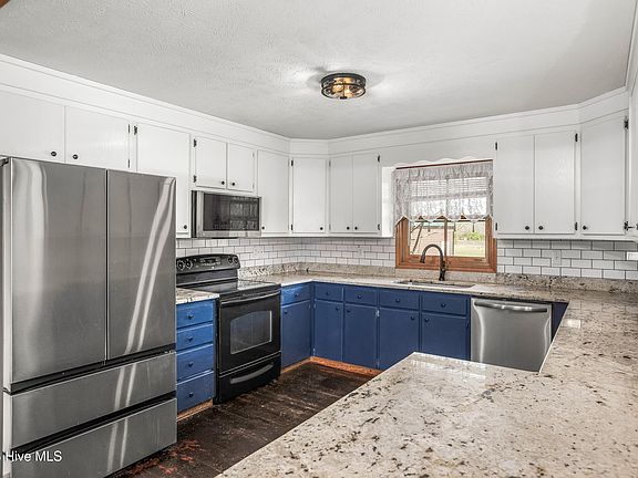 5th image of 526 Springhill Church Road