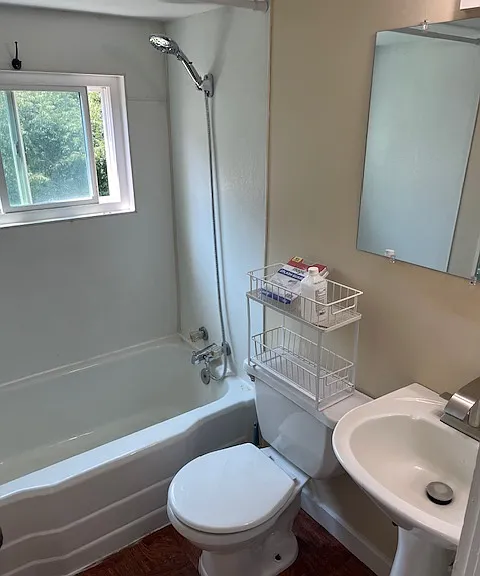 2504 Vanderbilt Ave #3 — Photo 4