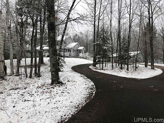 3rd image of 72 S Tracie Ln