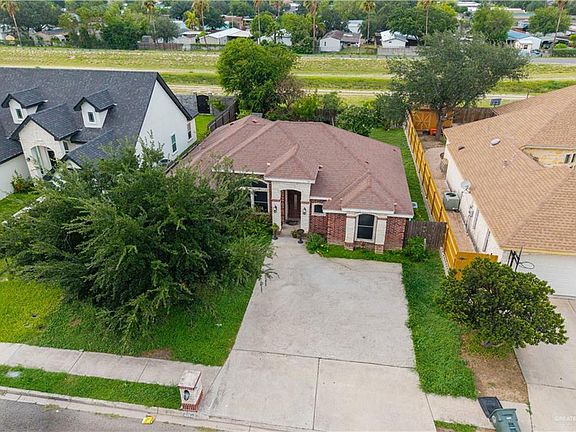 2nd image of 808 Montecruz St
