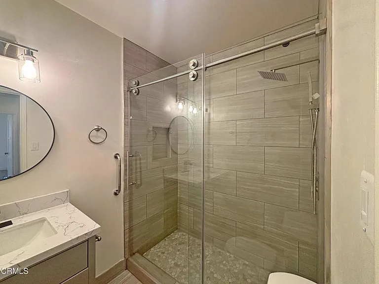 5612 Glickman Ave — Photo 11