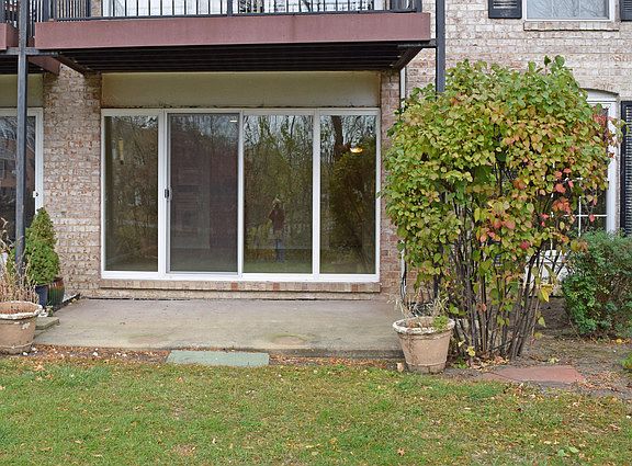 4th image of 5400 Carriageway Dr APT 111