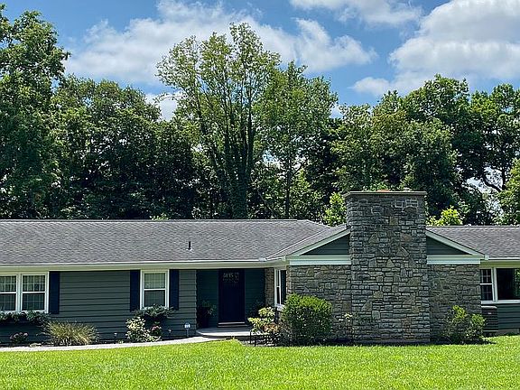 2nd image of 2800 Crittwoods Ct