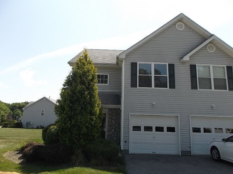 1st image of 9 Beechmont Ter