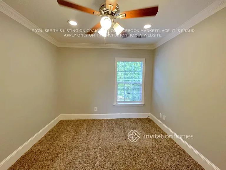 4702 Sedgelane Dr — Photo 7