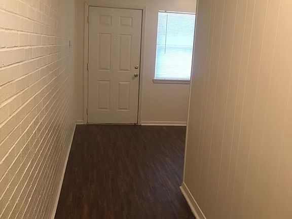 2nd image of 701 W Grove Ave APT 4
