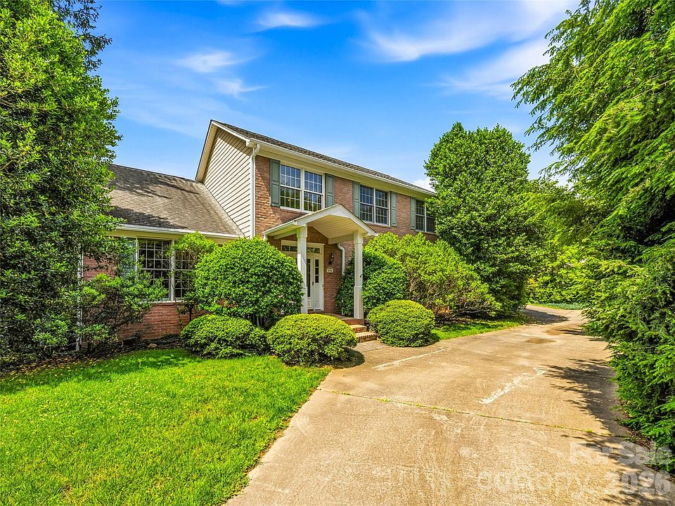1st image of 250 Midland Dr