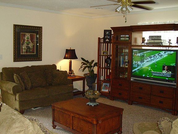 This home has a large greatroom.