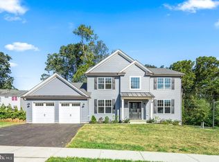 12 Giada Ct, Hamilton, NJ 08620