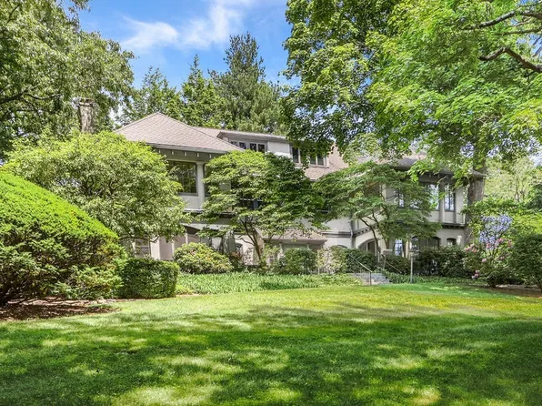 28 Bristol Rd, Newton, MA 02465
