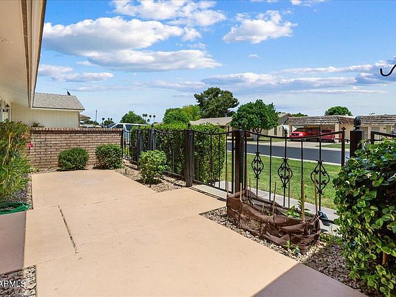 5th image of 10432 W Kingswood Cir