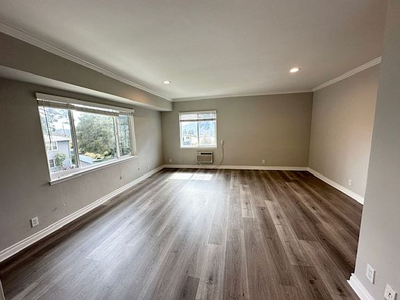 5th image of 2205 Mira Vista Ave #2209