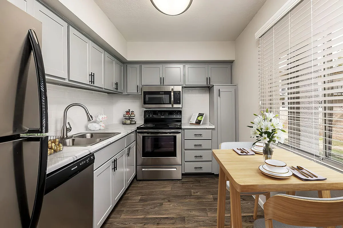 Building Photo - The Lennox at Tempe