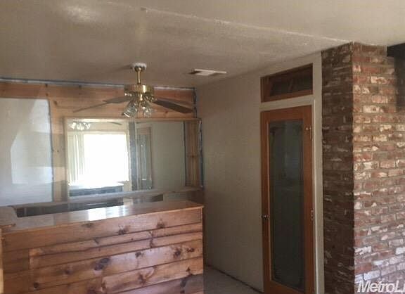2nd image of 1535 Shamrock Ln