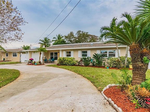 2nd image of 9580 Sun Isle Dr NE