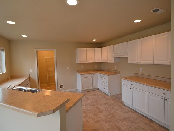 5th image of 21644 SE 298th Pl