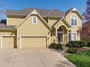 21624 W 100th St, Lenexa, KS 66220