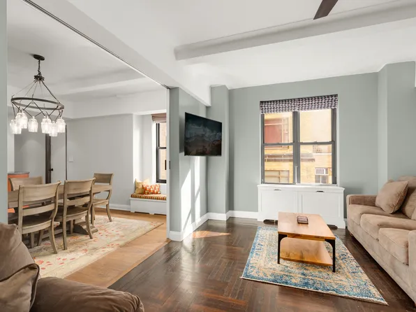 12 West 72nd Street image 12 of 21