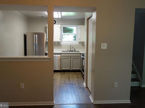 3rd image of 279 Ternwing Dr