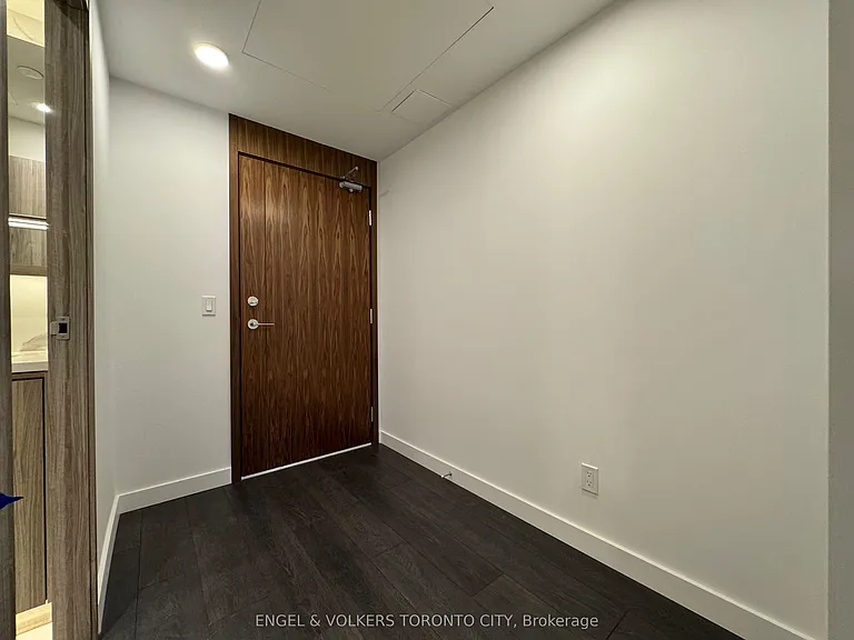 75 Billes Hts #1112 — Photo 26