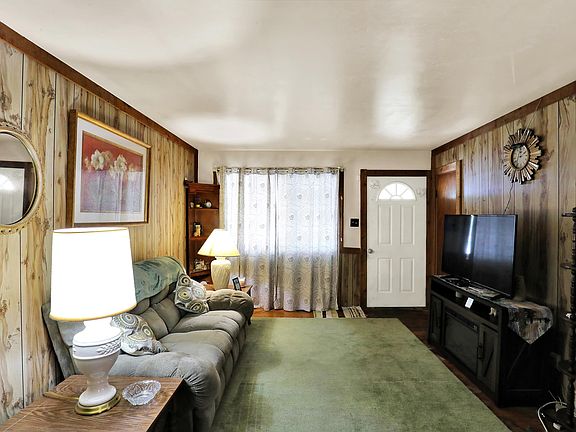 4th image of 126 Brunswick Dr