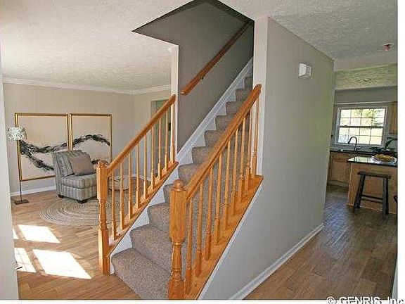 2nd image of 22 Cornflower Dr