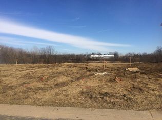 1216 Briarwood Blvd, Roberts, WI 54023