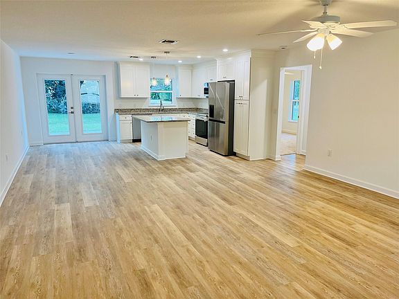 4th image of 2155 35th Avenue
