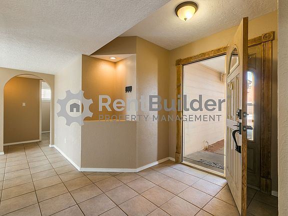 3rd image of 3312 Vista Del Sur St NW