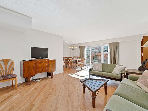 2nd image of 1143 S Plymouth Ct APT 111