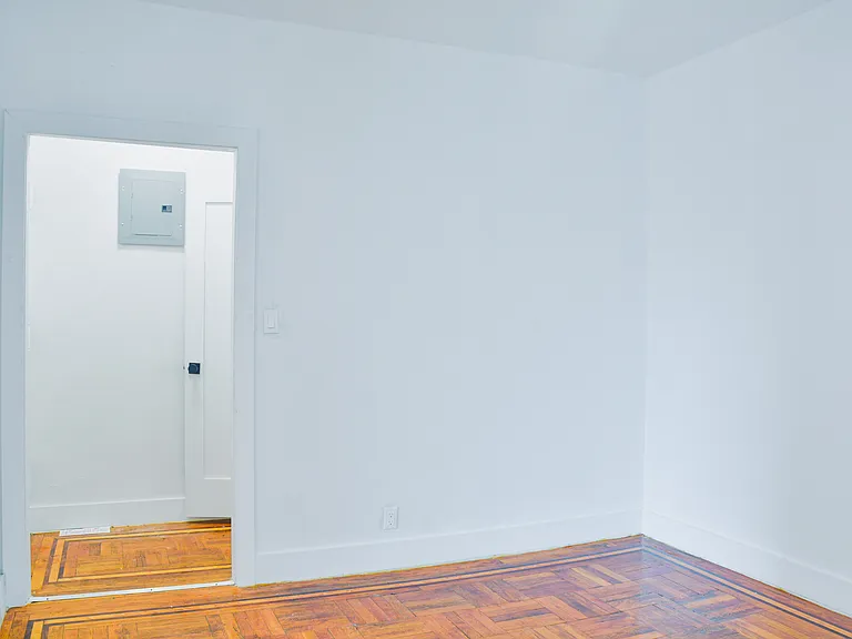 35 Thayer St #5JJ — Photo 6
