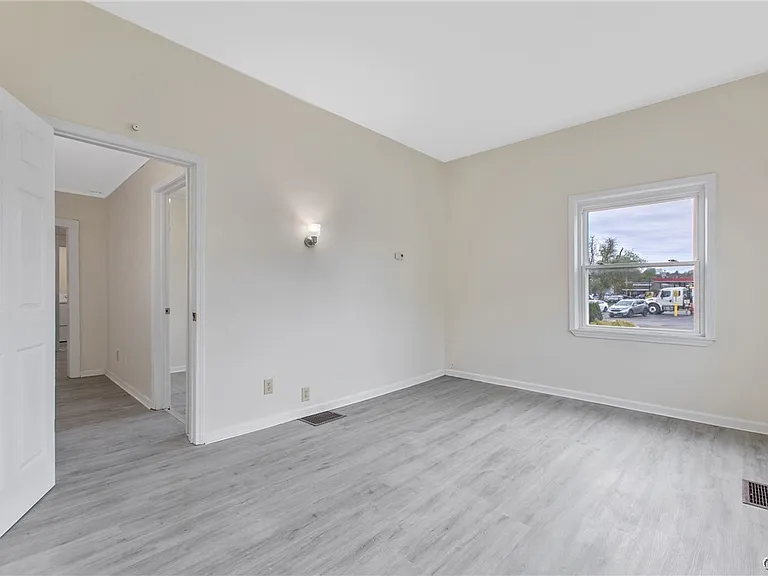 188 W Bridge St — Photo 24