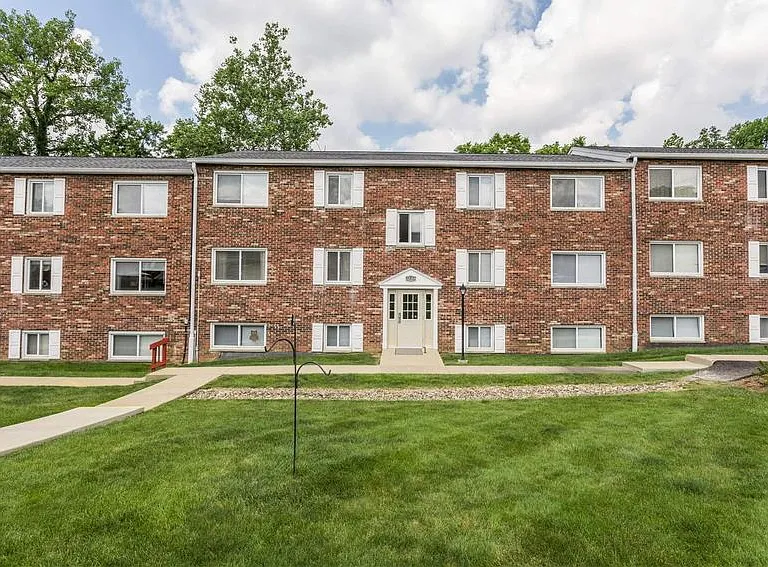 Heritage Apartments — Photo 9