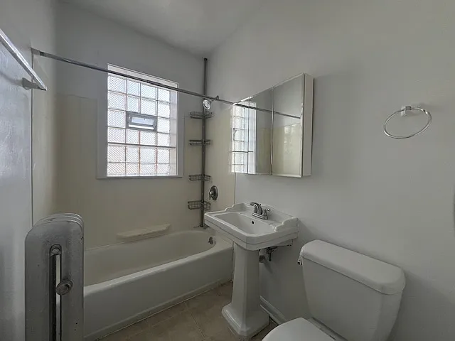 5935 N Paulina St #3E — Photo 9