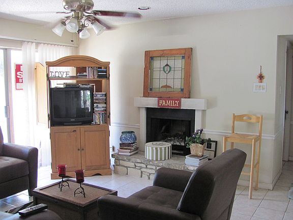 5th image of 1185 Parkview Dr APT D22