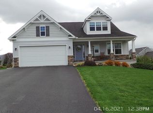 416 Jack Steven St, Hollidaysburg, PA 16648