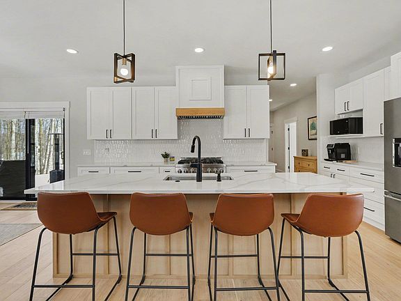 5th image of 8293 Boca Vista Trl