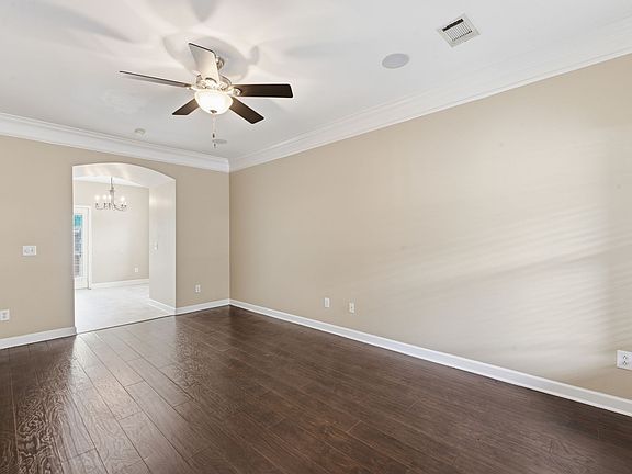 5th image of 105 4th Ave APT 503