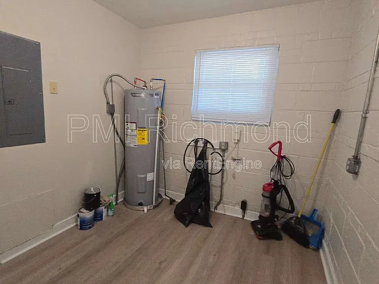 924 Pierpont Rd — Photo 15